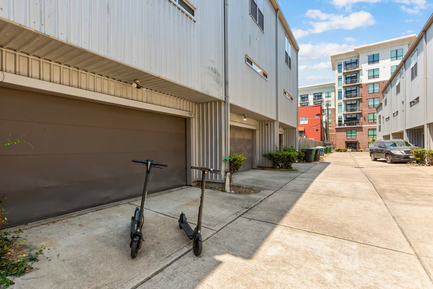 712 Ruthven Street Houston, TX 77019 - Photo 4 of 32 Gallery Image 4