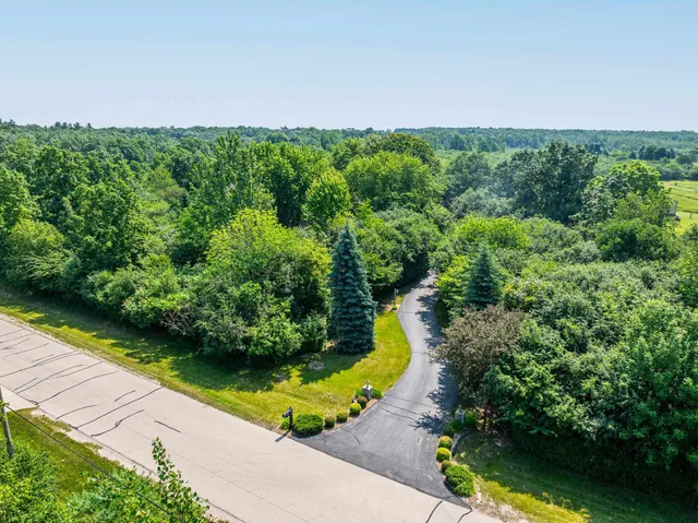 $839,900 | 1749 Hawthorne Heights Drive, De Pere, WI 54115