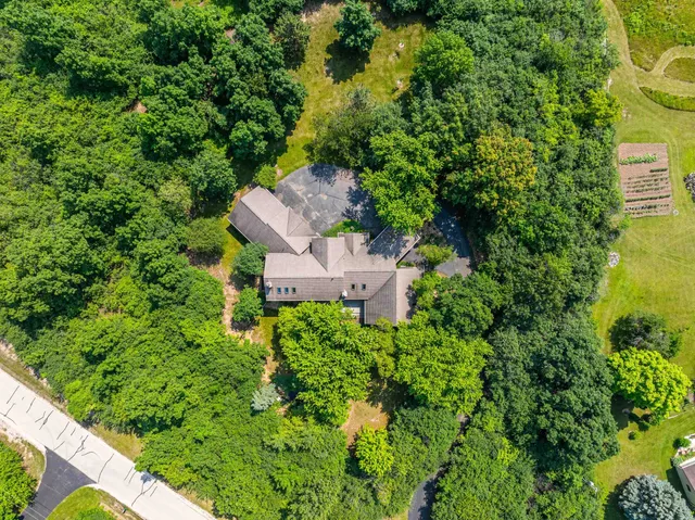 $839,900 | 1749 Hawthorne Heights Drive, De Pere, WI 54115