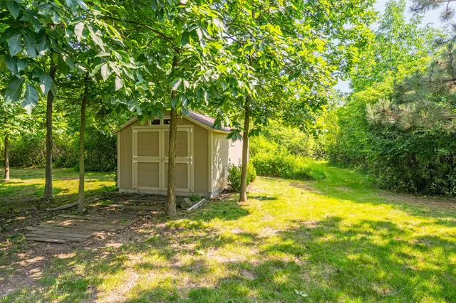 $839,900 | 1749 Hawthorne Heights Drive, De Pere, WI 54115