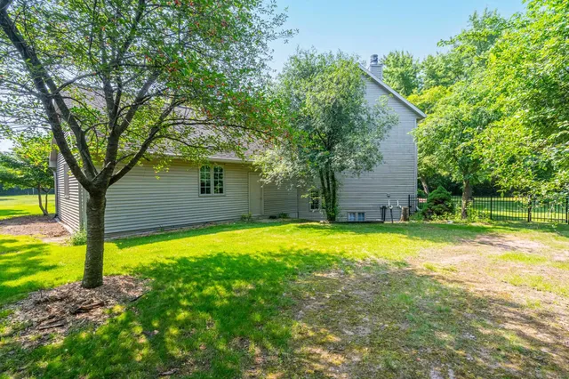 $839,900 | 1749 Hawthorne Heights Drive, De Pere, WI 54115