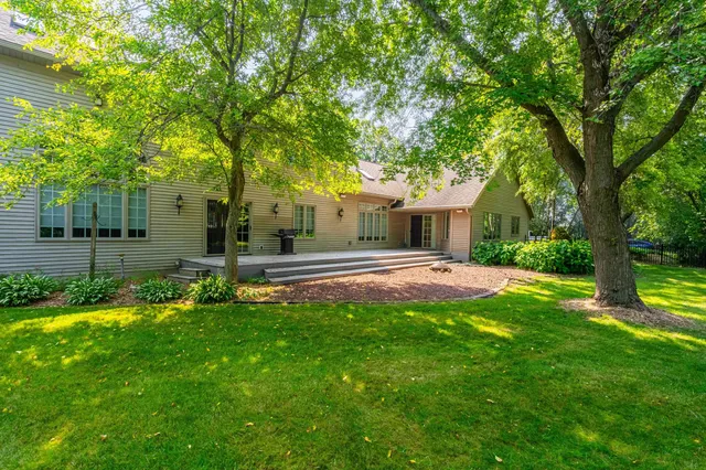 $839,900 | 1749 Hawthorne Heights Drive, De Pere, WI 54115