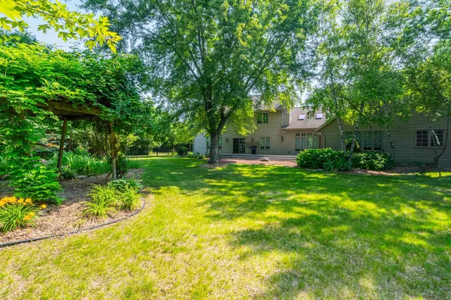 $839,900 | 1749 Hawthorne Heights Drive, De Pere, WI 54115