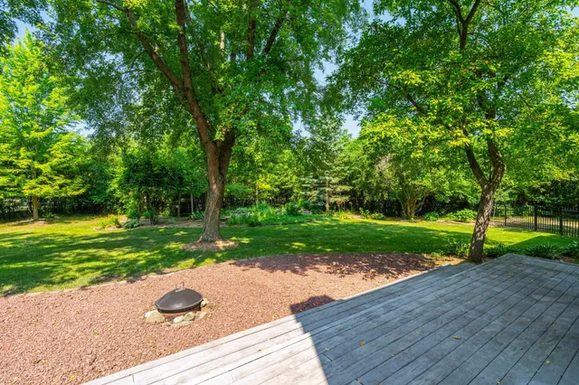 $839,900 | 1749 Hawthorne Heights Drive, De Pere, WI 54115