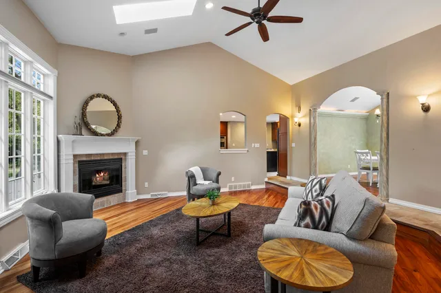 $839,900 | 1749 Hawthorne Heights Drive, De Pere, WI 54115