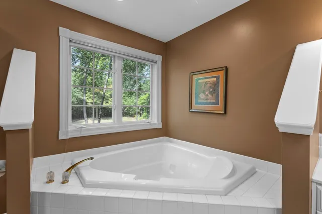 $839,900 | 1749 Hawthorne Heights Drive, De Pere, WI 54115