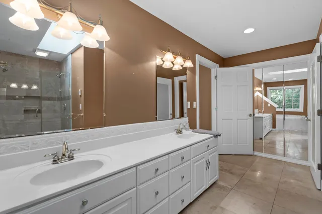 $839,900 | 1749 Hawthorne Heights Drive, De Pere, WI 54115