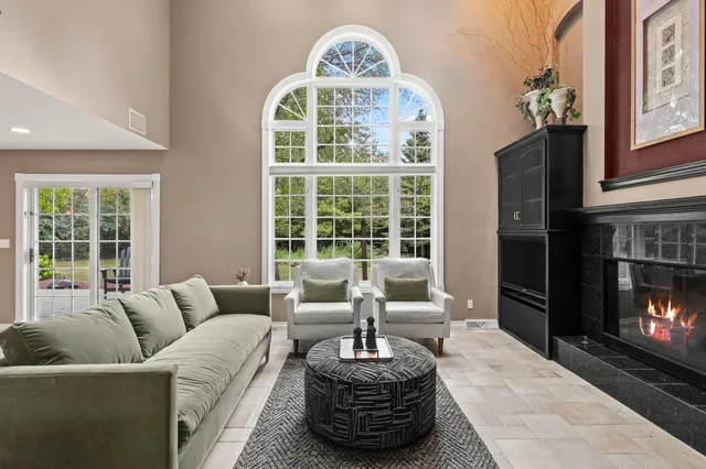 $839,900 | 1749 Hawthorne Heights Drive, De Pere, WI 54115