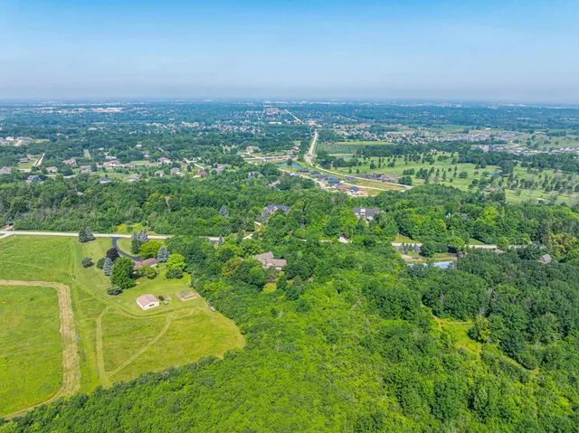 $839,900 | 1749 Hawthorne Heights Drive, De Pere, WI 54115