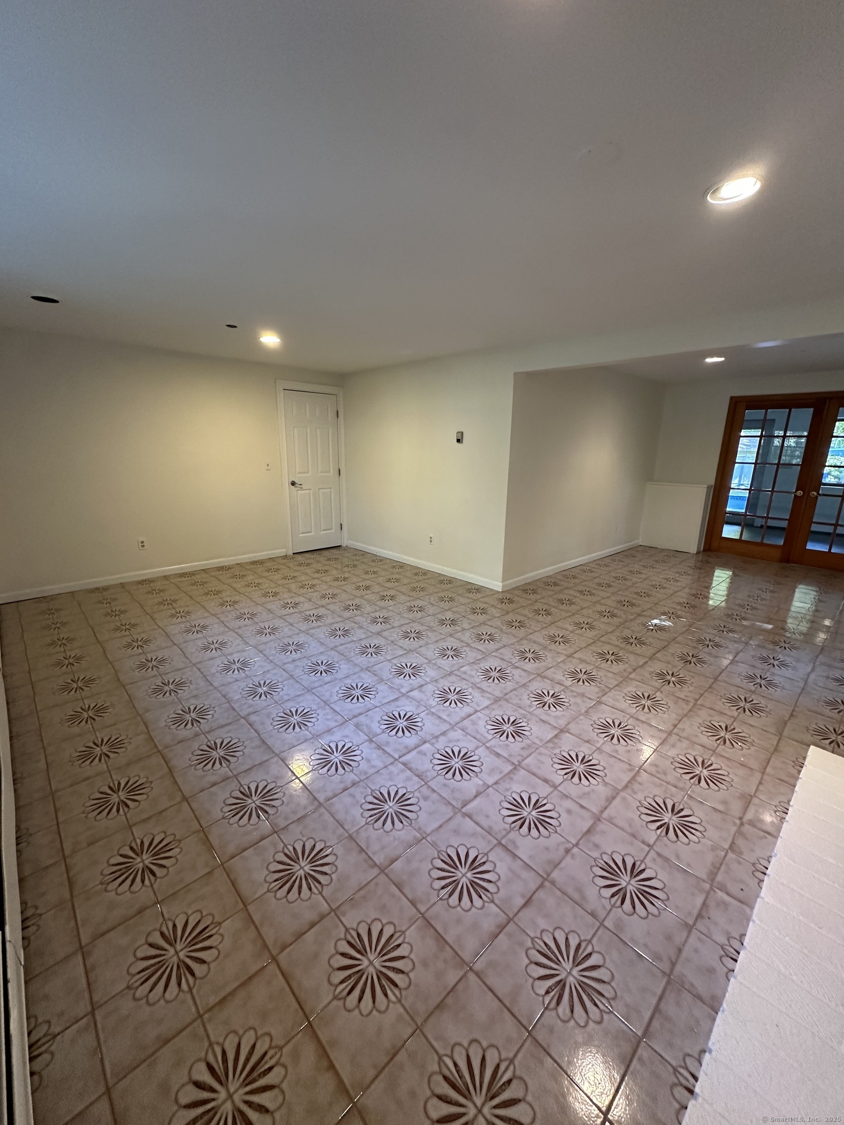 80 Woodlawn Road Monroe, CT 06468 - Photo 35 of 40