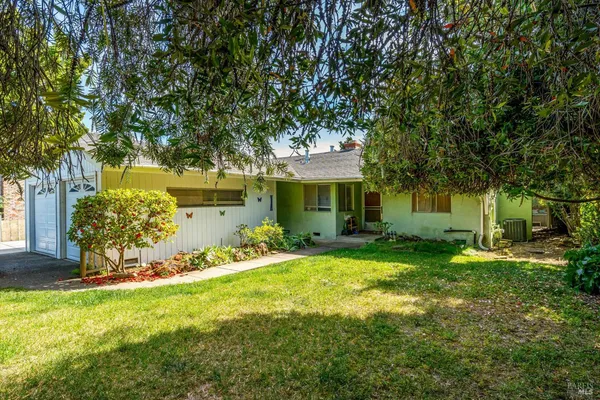 $799,900 | 370 West M Street, Benicia, CA 94510