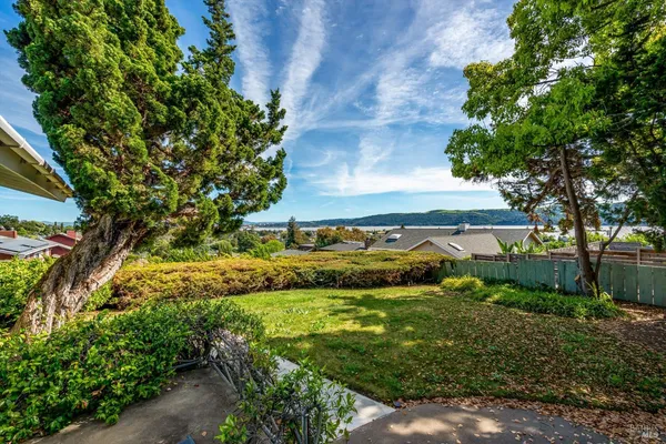 $799,900 | 370 West M Street, Benicia, CA 94510
