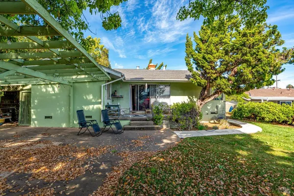 $799,900 | 370 West M Street, Benicia, CA 94510