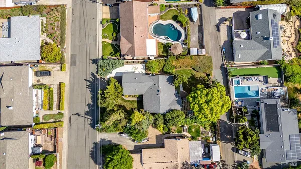 $799,900 | 370 West M Street, Benicia, CA 94510