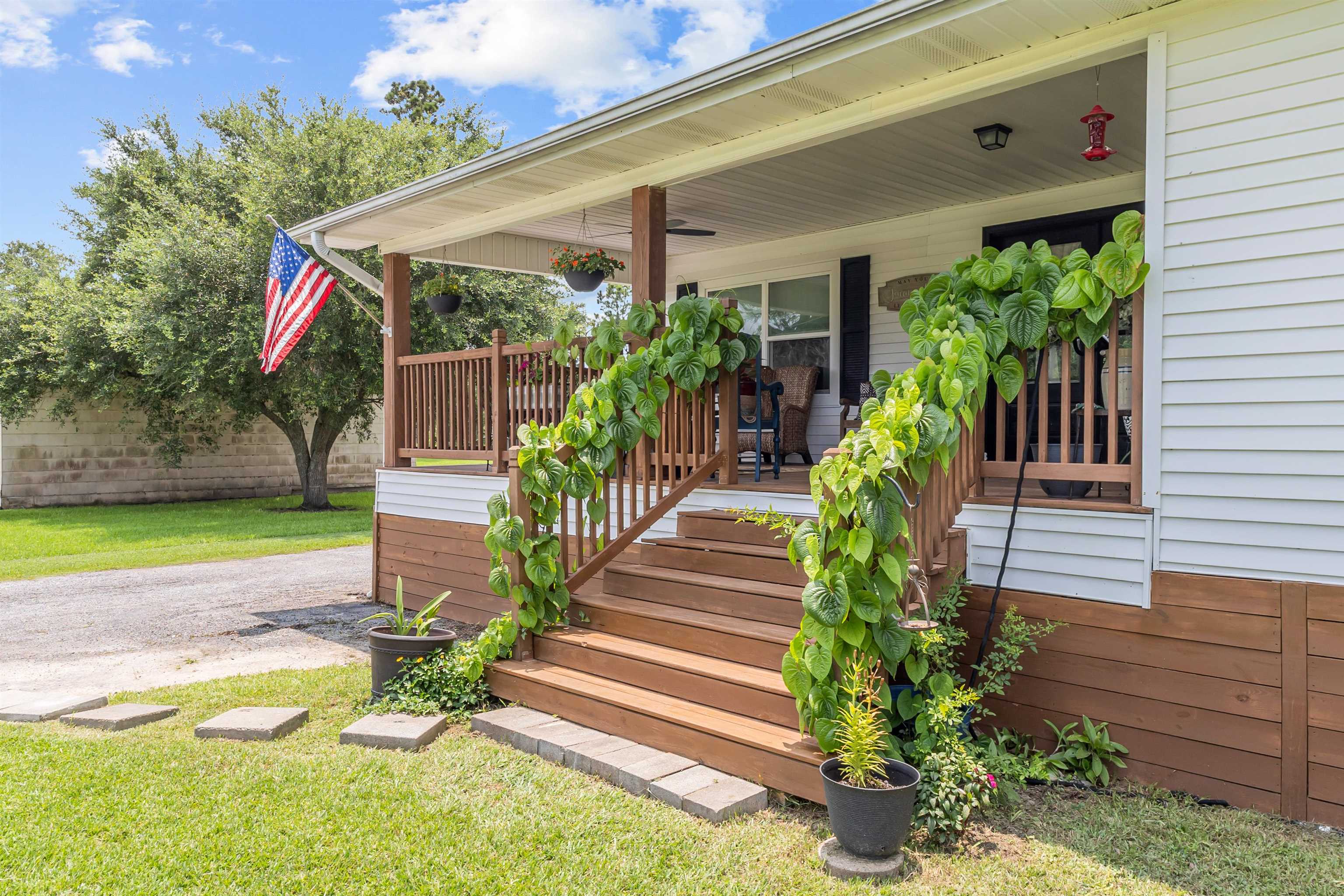 9633 Gilbert Road Beaumont, TX 77705 - Photo 2 of 45