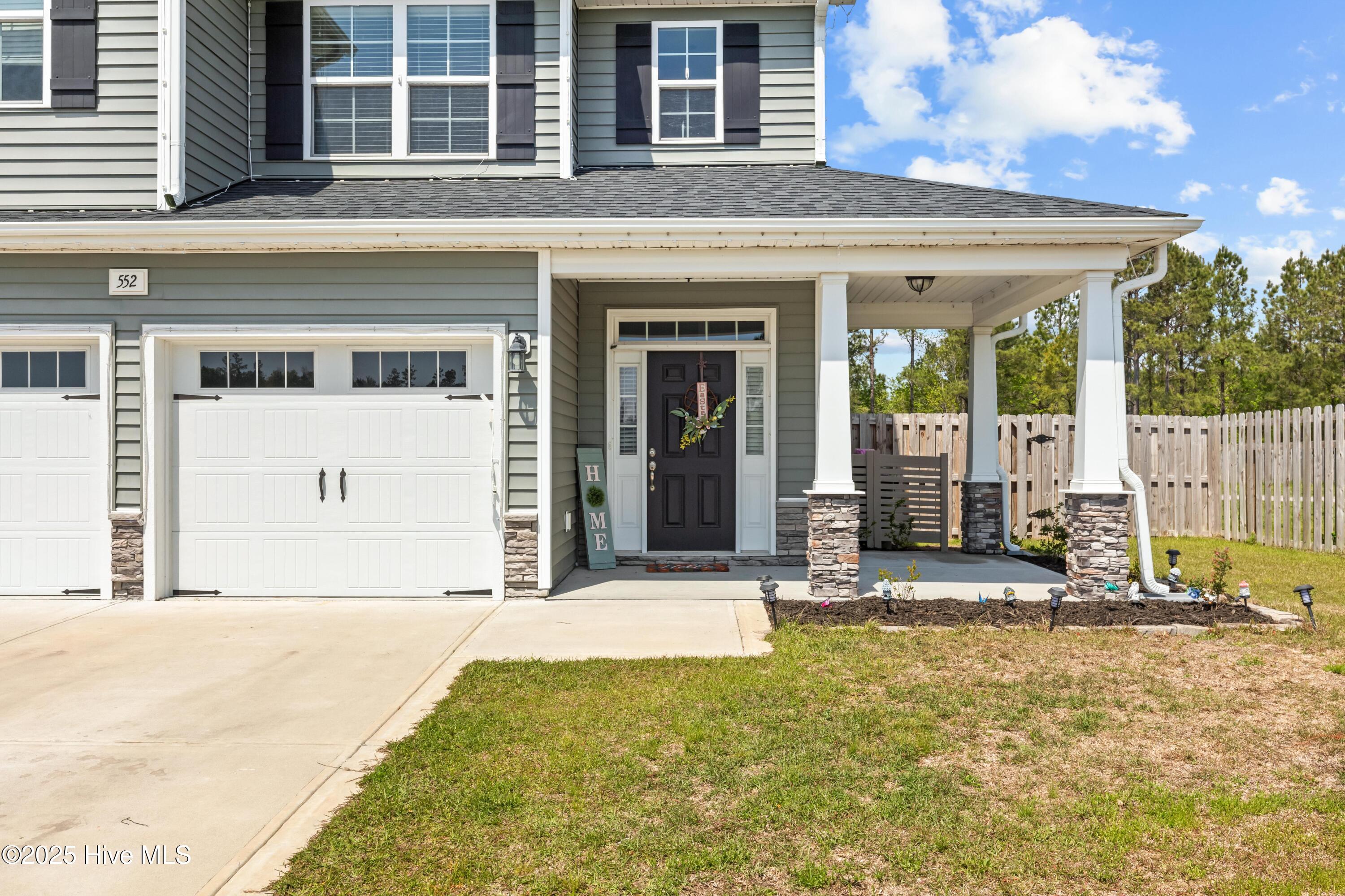 552 Transom Way Holly Ridge, NC 28445 - Photo 4 of 36 4