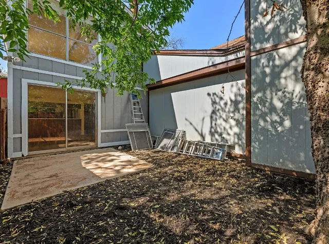 $1,650 | 4813 Yucca Hill Drive, Austin, TX 78744