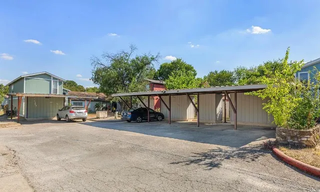 $1,650 | 4813 Yucca Hill Drive, Austin, TX 78744