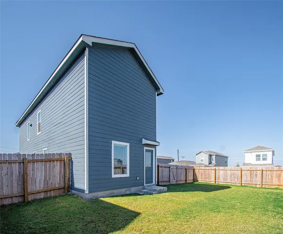 $227,900 | 539 Commander Abbott Drive, Jarrell, TX 76537