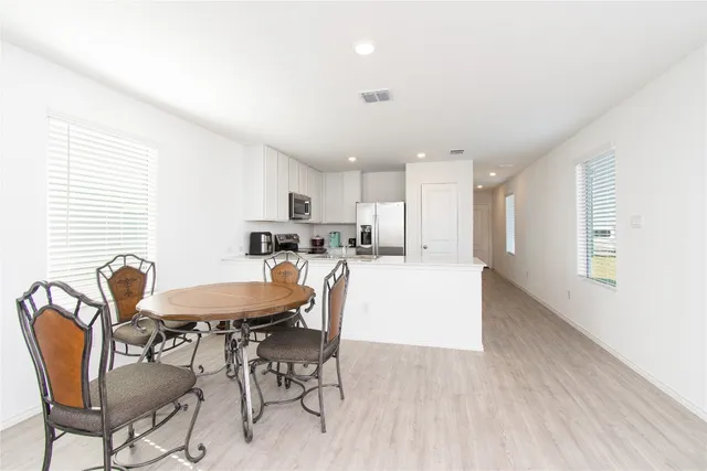 $227,900 | 539 Commander Abbott Drive, Jarrell, TX 76537