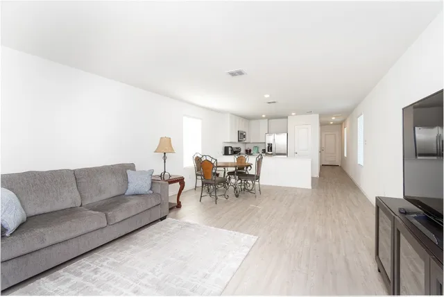 $227,900 | 539 Commander Abbott Drive, Jarrell, TX 76537