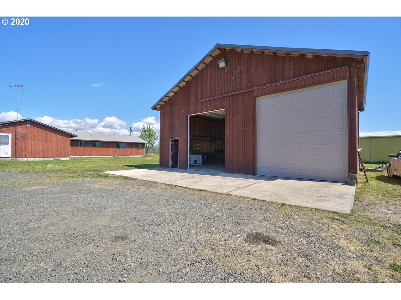 36520 Northwest Harrington Road Cornelius, OR 97113 - Photo 9 of 31 Gallery Image 9