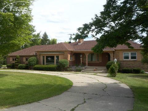 675 Raymond Road Owosso, MI 48867 - Photo 1 of 12 20174751.JPG