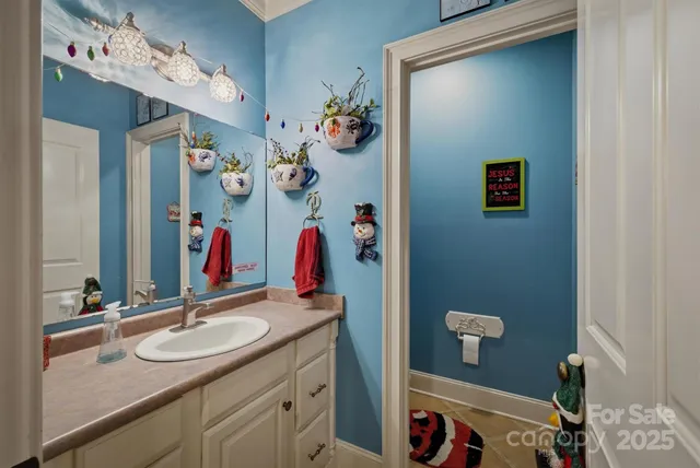 $2,100,000 | 303 Constitution Drive, Morganton, NC 28655