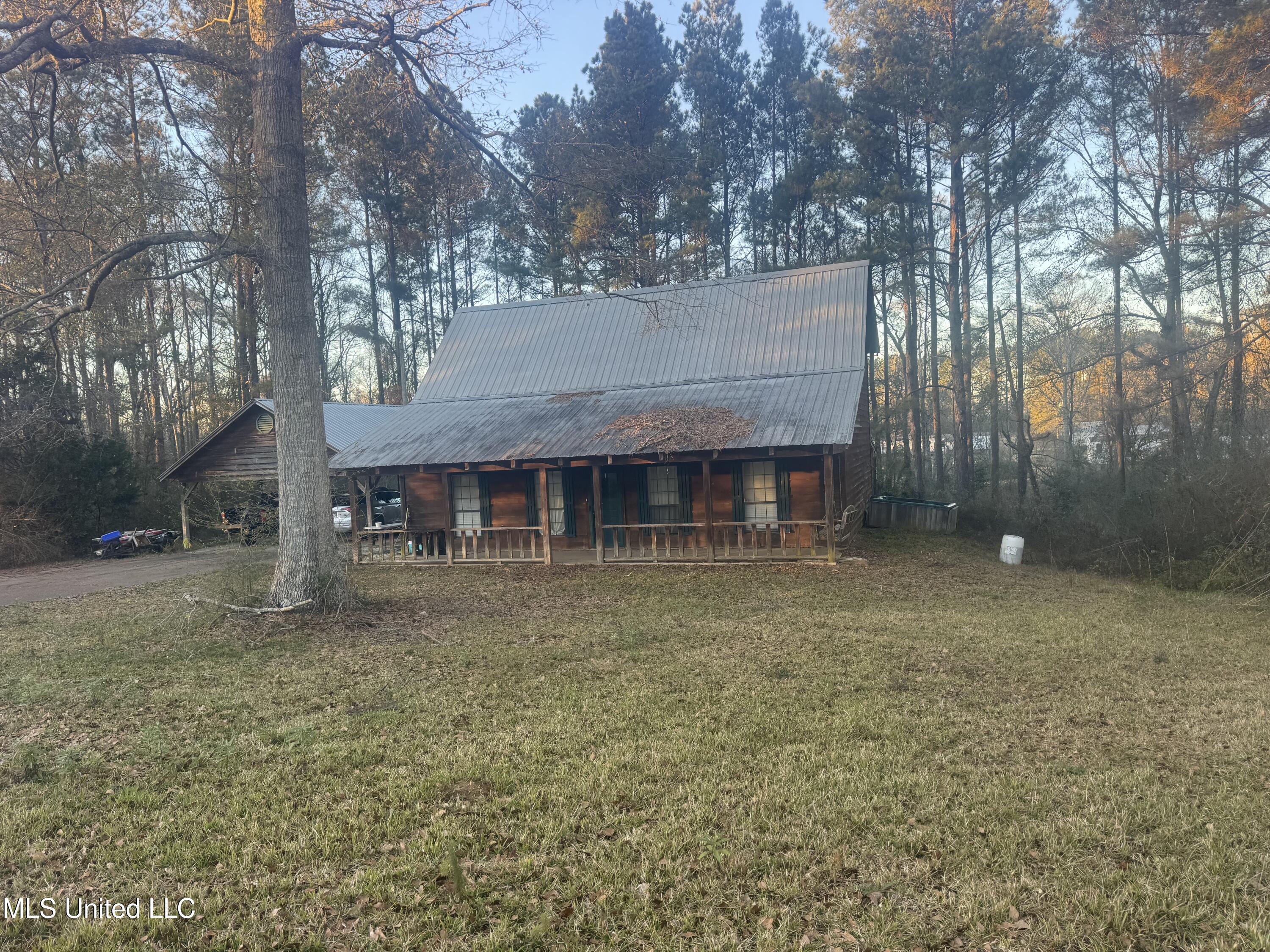 2067 Mccomb Hville Road McComb, MS 39648 - Photo 2 of 24 IMG_7217