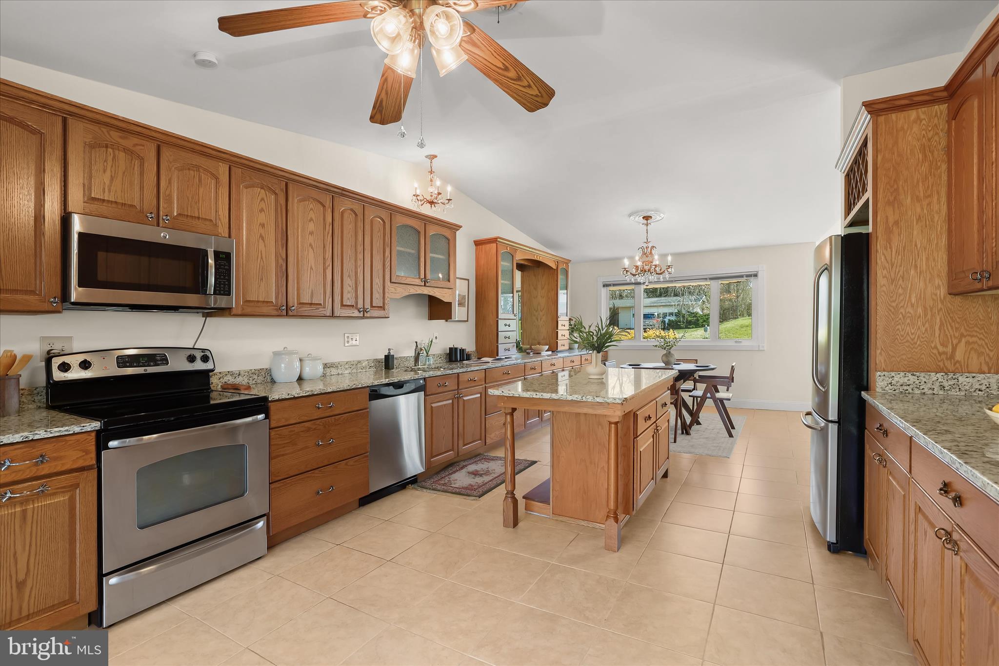 3410 Fielding Road Pikesville, MD 21208 - Photo 12 of 40 Eat-in Kitchen