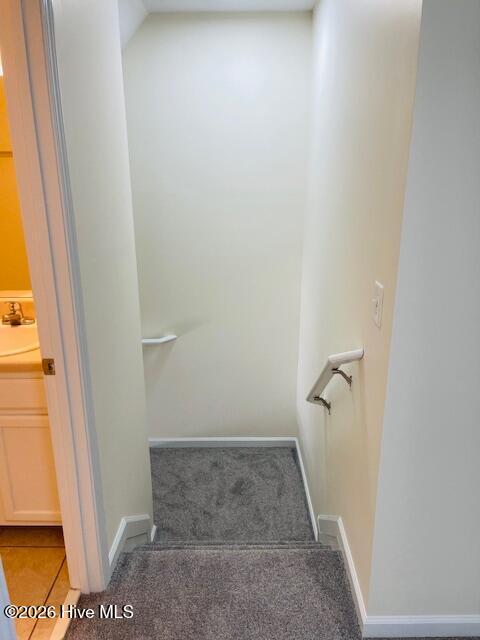 312 Comanche Trail Havelock, NC 28532 - Photo 29 of 31 TOP OF STAIRS