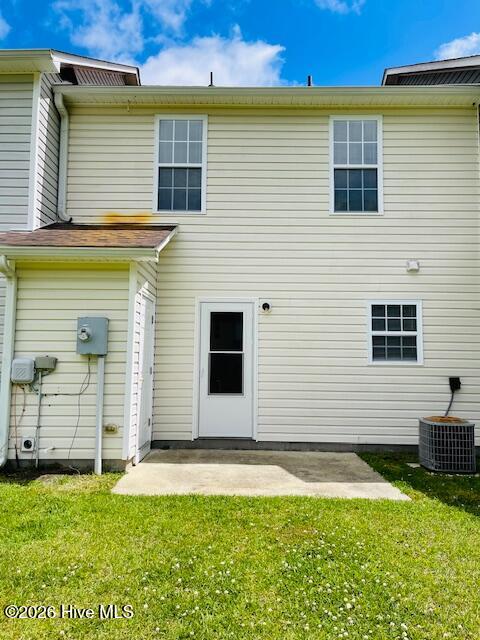 312 Comanche Trail Havelock, NC 28532 - Photo 30 of 31 BACK OF HOME