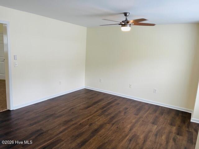 312 Comanche Trail Havelock, NC 28532 - Photo 4 of 31 LIVINGROOM