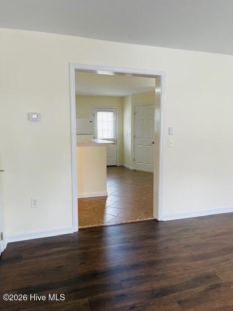 312 Comanche Trail Havelock, NC 28532 - Photo 6 of 31 LIVINGROOM