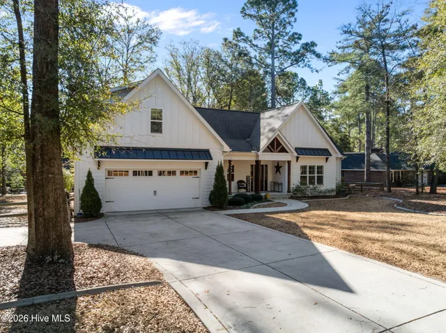 $795,000 | 4 Oakmont Drive, Pinehurst, NC 28374