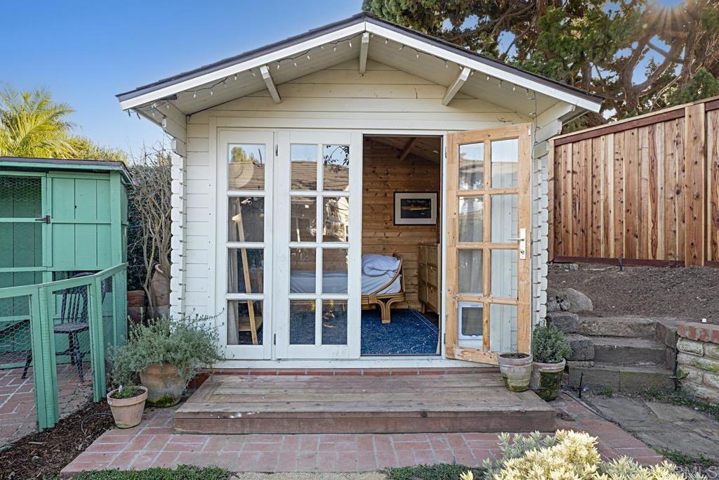 1490 Hymettus Avenue Encinitas, CA 92024 - Photo 30 of 43