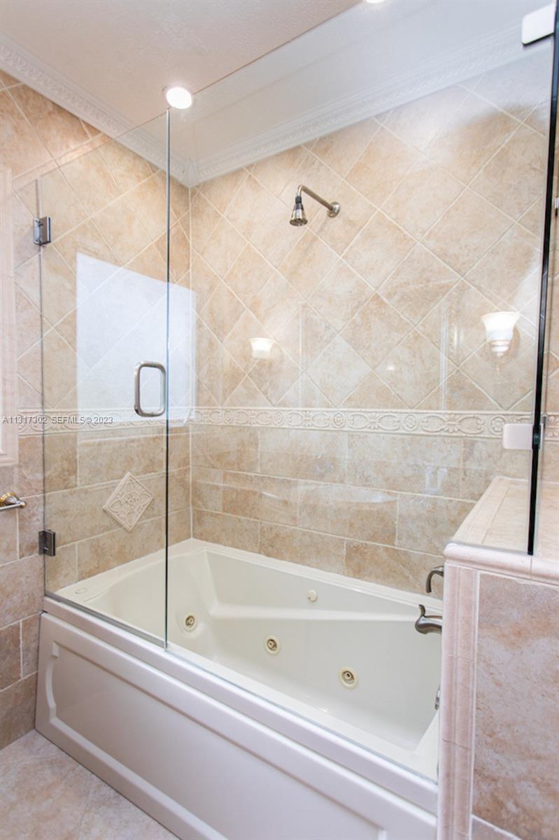 714 Harrison Street Hollywood, FL 33019 - Photo 18 of 34