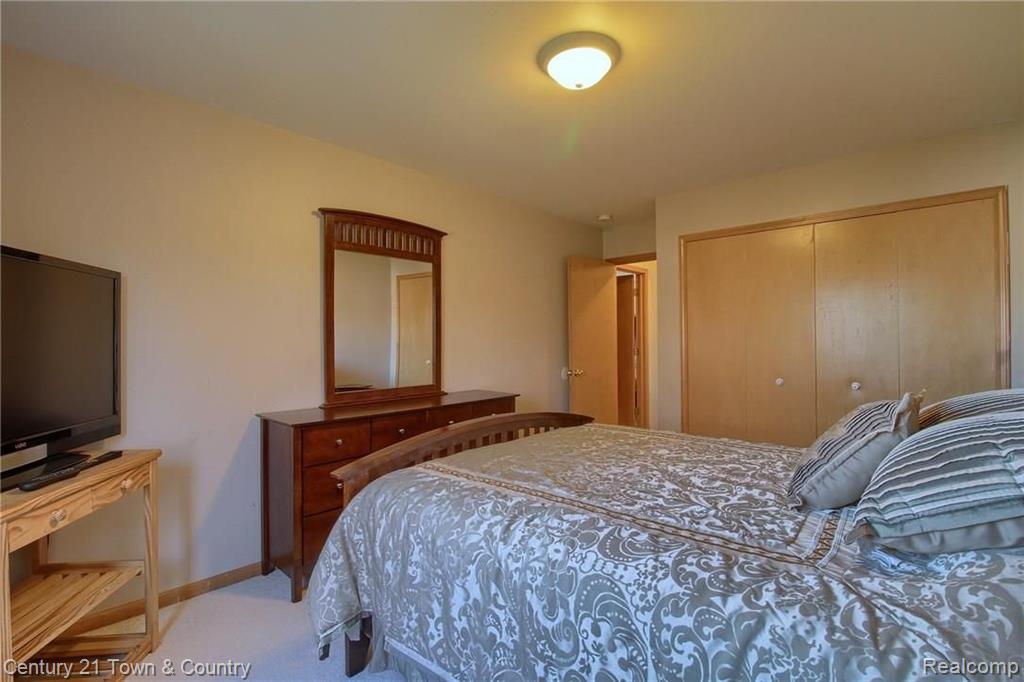 51959 Boland Road Chesterfield, MI 48047 - Photo 19 of 39