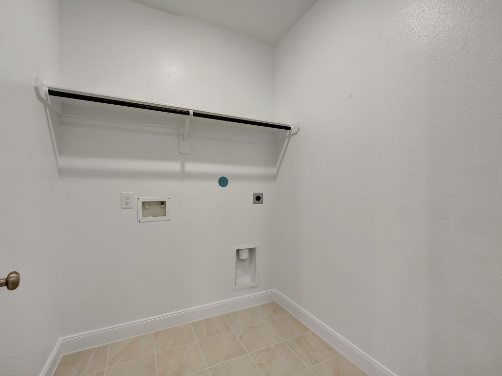 1669 Hopson Ranch Drive Conroe, TX 77301 - Photo 13 of 23 Photo is not of the actual home, but is an inspirational photo of builder’s model home and may depict options, furnishings, and/or decorator features that are not included