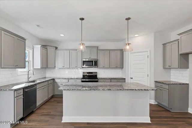 $369,000 | 1663 Reservation Road, Aberdeen, NC 28315