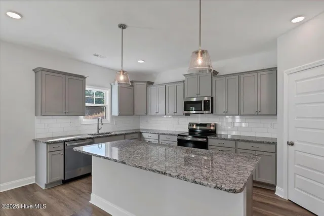 $369,000 | 1663 Reservation Road, Aberdeen, NC 28315