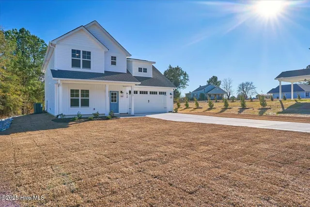 $369,000 | 1663 Reservation Road, Aberdeen, NC 28315