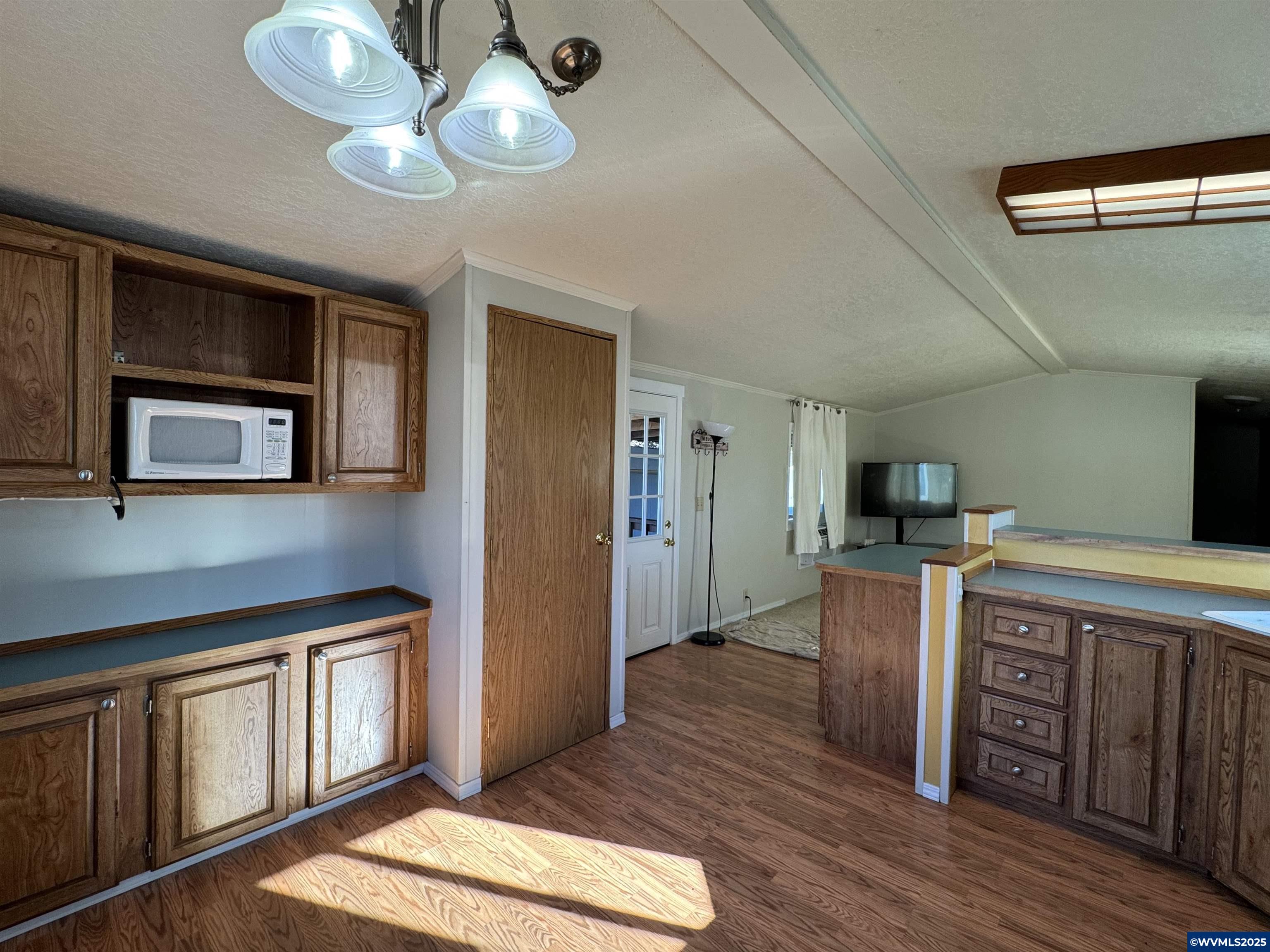 277 Edwards Road, Unit 140 Monmouth, OR 97361 - Photo 6 of 28 Gallery Image 6