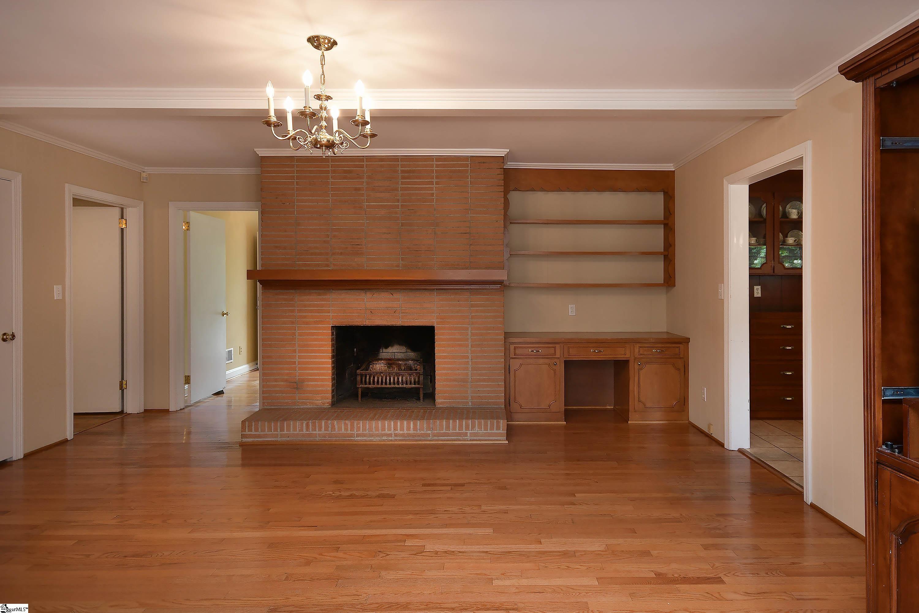 19 Spring Forest Road Greenville, SC 29615 - Photo 16 of 42 Gallery Image 16
