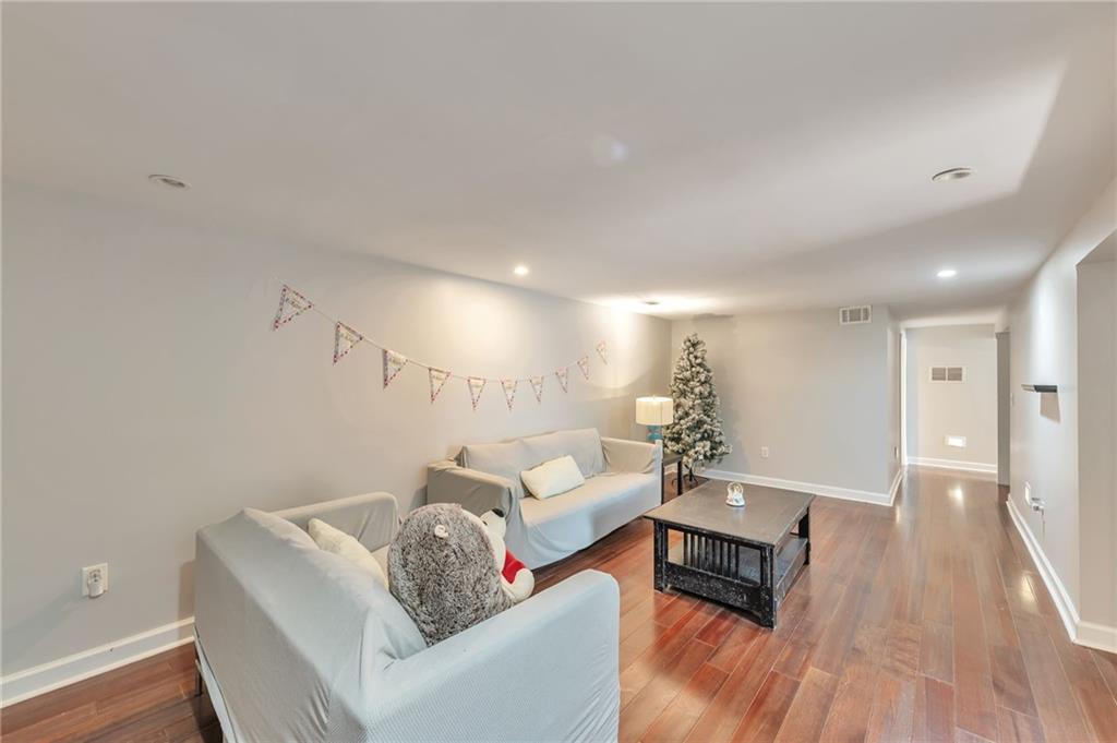 1651 Murdock Road Marietta, GA 30062 - Photo 21 of 30