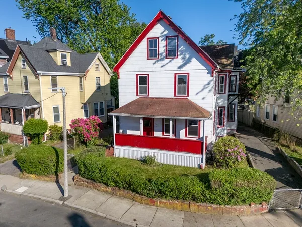 $660,000 | 10 Waterlow Street, Boston, MA 02121