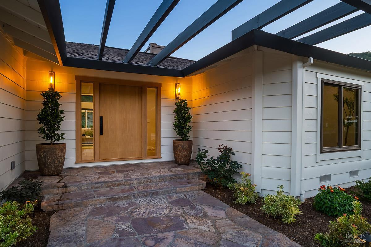23 Prestwick Court Novato, CA 94949 - Photo 10 of 83 Gallery Image 10