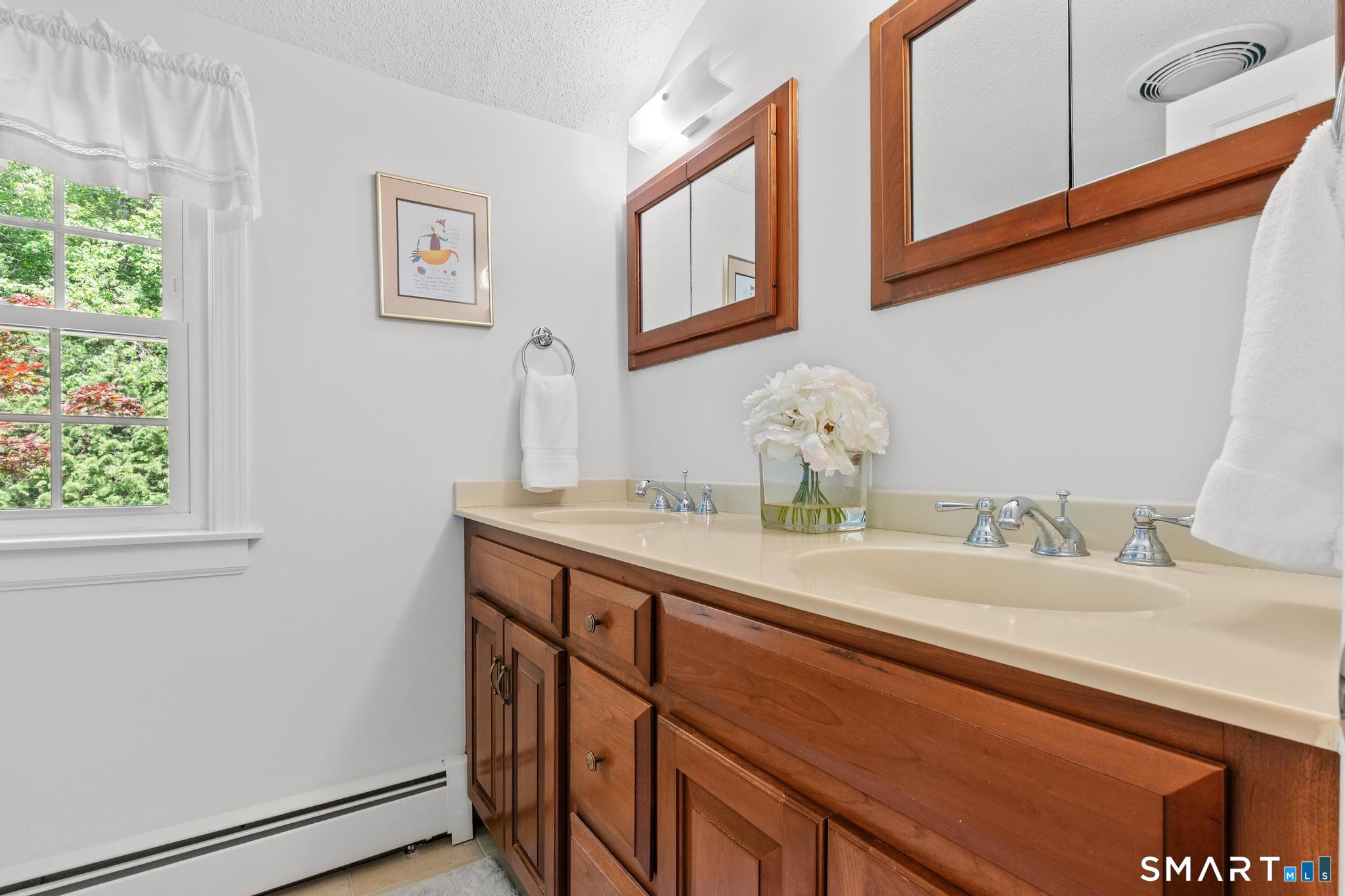 74 Blue Ridge Drive Simsbury, CT 06070 - Photo 25 of 36