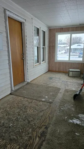 $199,000 | 109 West Greeley Street, Marshall, MN 56258