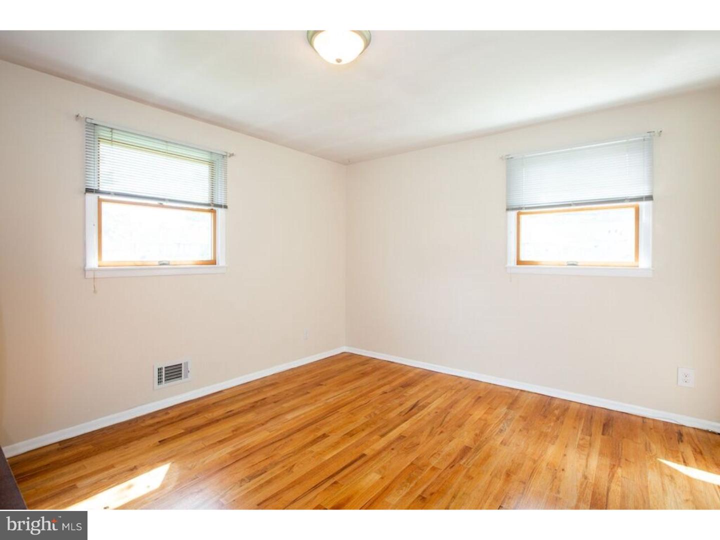 2 Alpha Road Hamilton, NJ 08610 - Photo 13 of 25